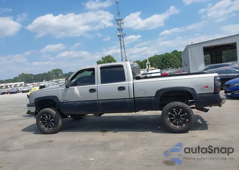 2004 Chevrolet Silverado 2500 Ls z USA, uszkodzony, nr VIN 1GCGK23UX4F225872